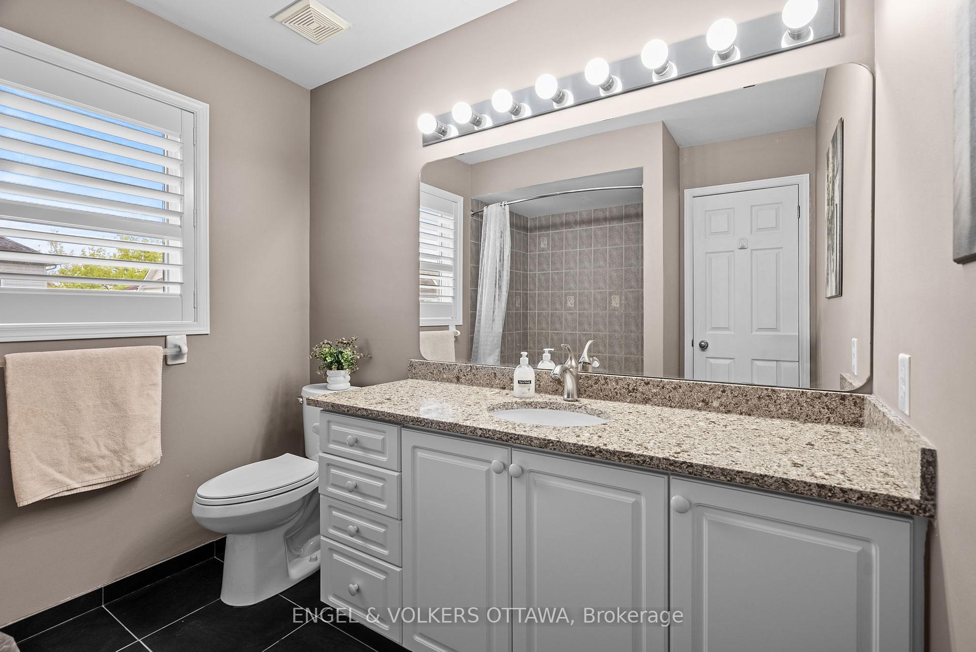 Photo 22 of 15 Haslemere Avenue, Ottawa, Kanata - Morgan's Grant/South March — HOMEH