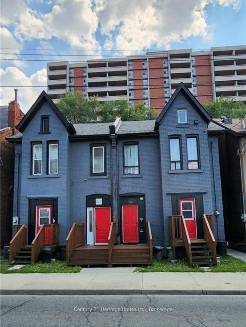 Front of Unit 1, 212 Wilson Street
