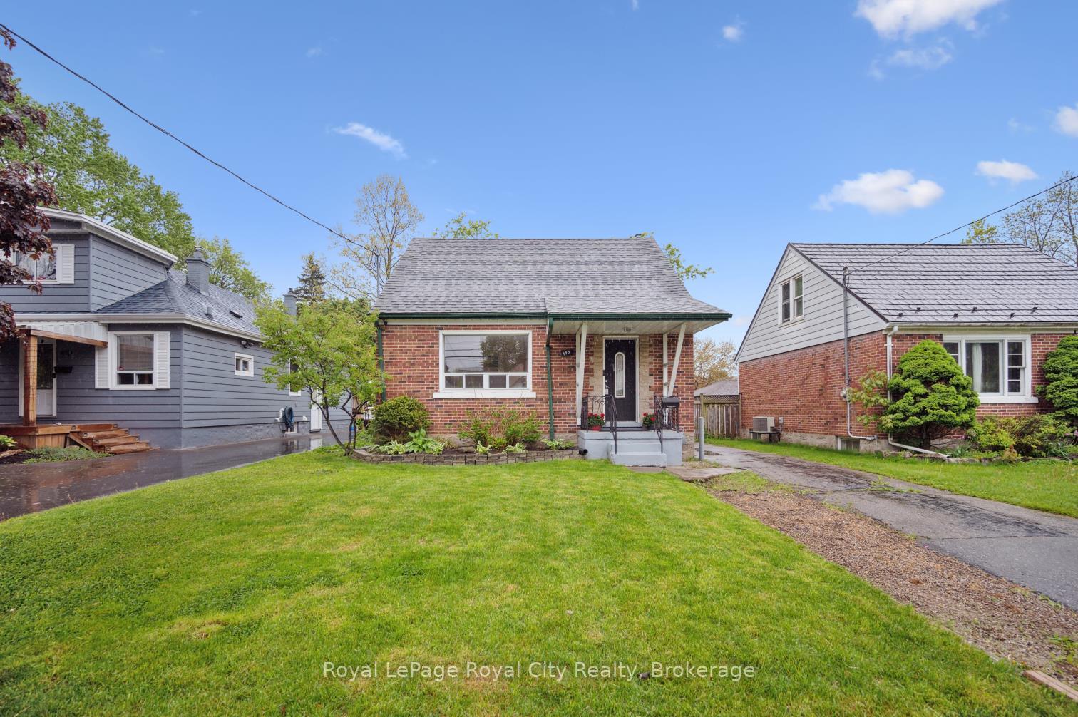 Photo 1 of 495 Stirling Avenue S, Kitchener — HOMEH