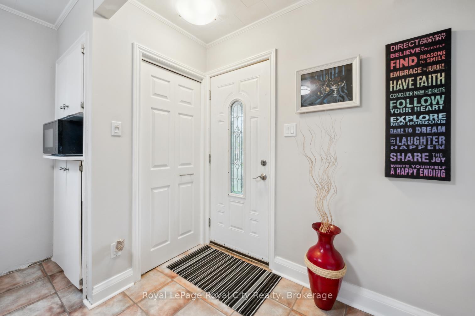 Photo 4 of 495 Stirling Avenue S, Kitchener — HOMEH