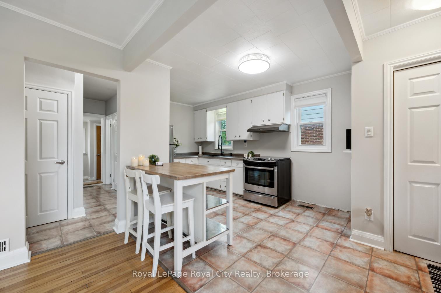 Photo 6 of 495 Stirling Avenue S, Kitchener — HOMEH