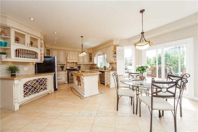 Photo 2 of 83 Wild Orchid Crescent, Markham, Cachet — HOMEH