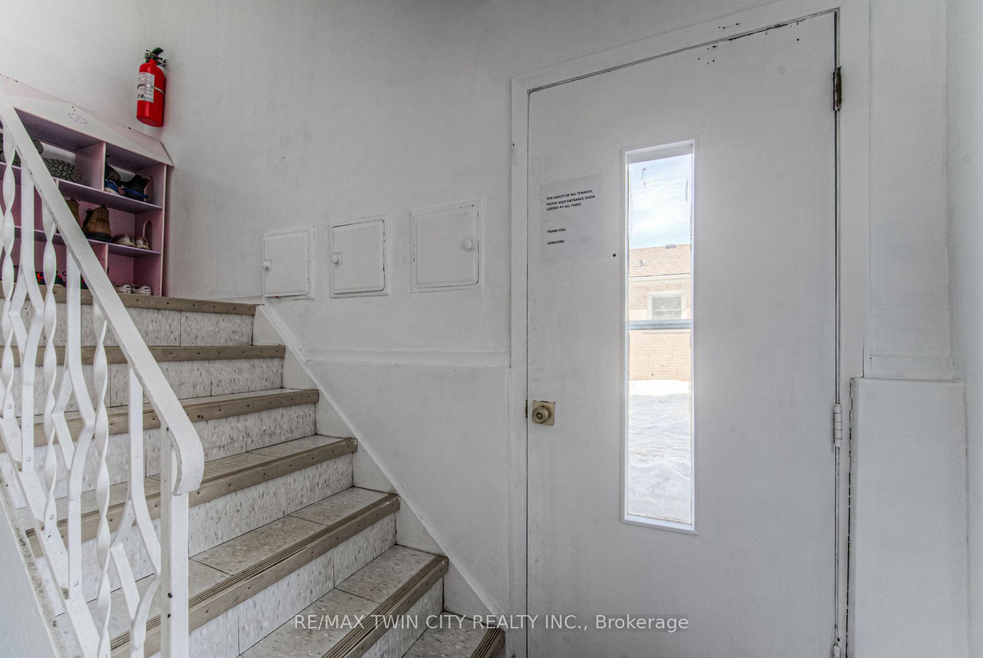Photo 9 of 486 Highland Road E, Kitchener, Southdale — HOMEH
