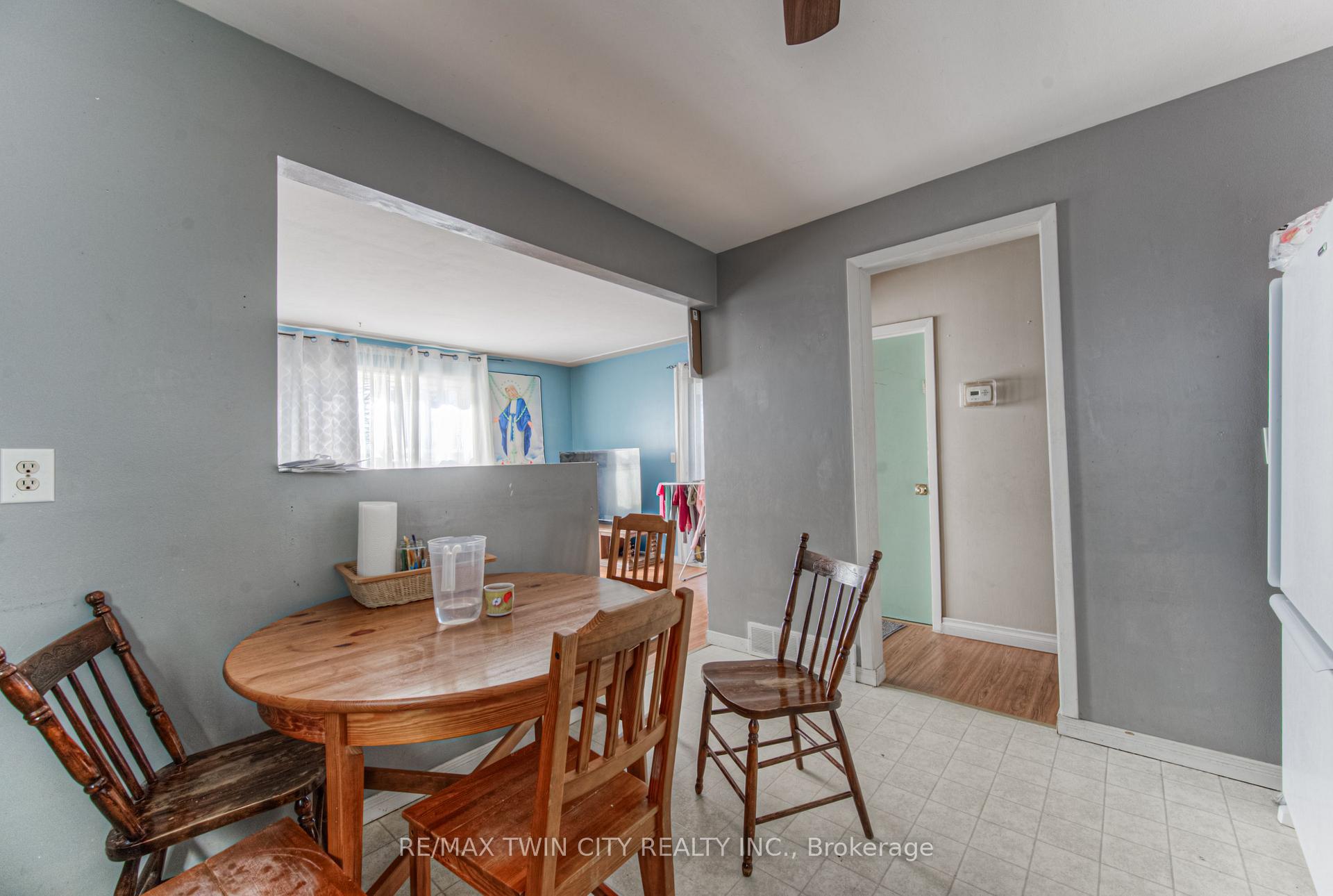 Photo 12 of 486 Highland Road E, Kitchener, Southdale — HOMEH
