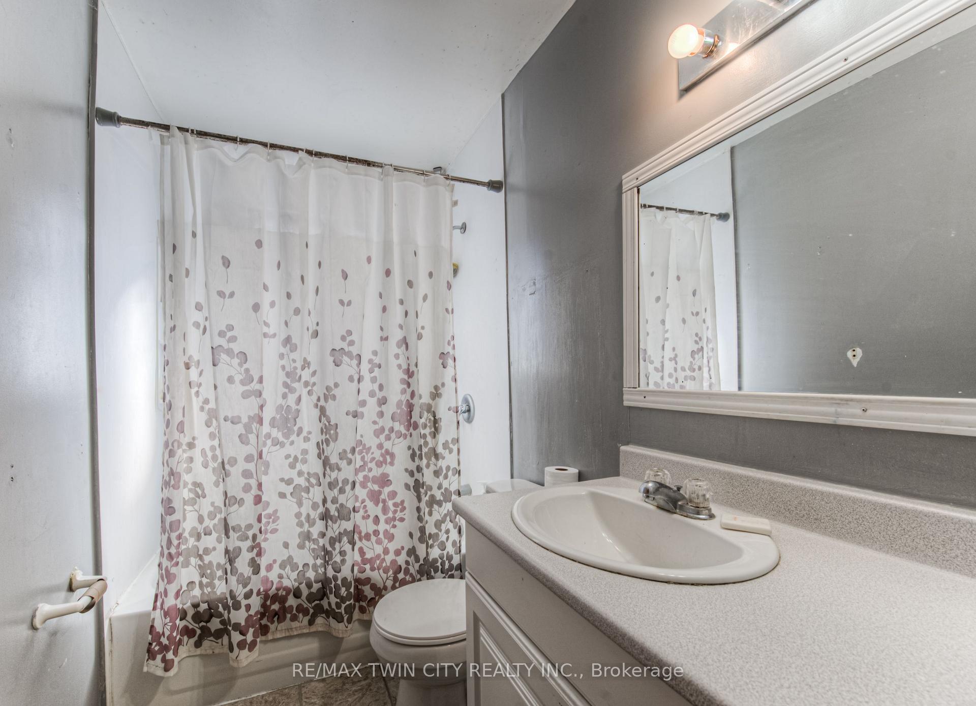 Photo 15 of 486 Highland Road E, Kitchener, Southdale — HOMEH