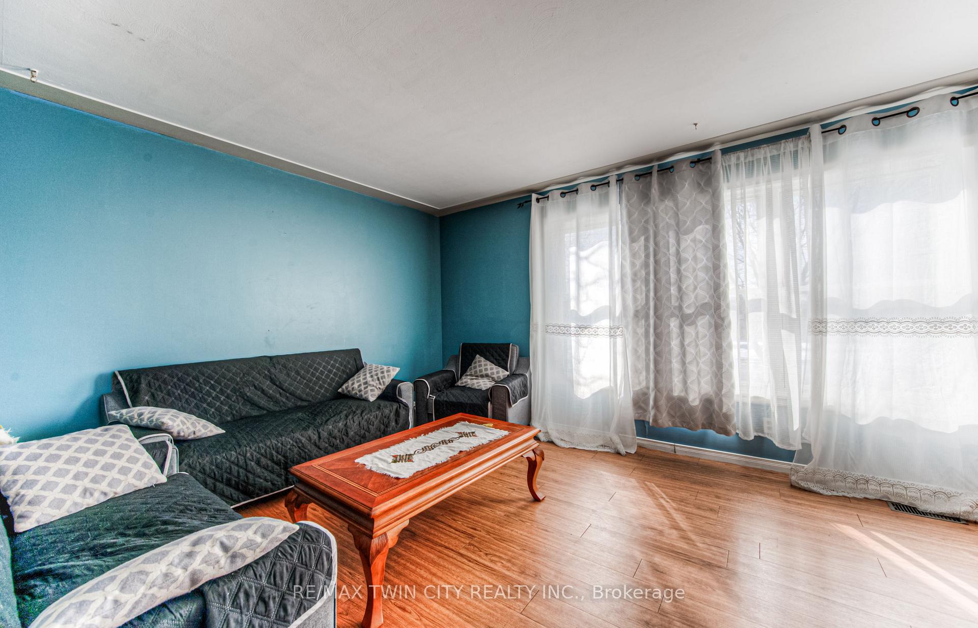 Photo 19 of 486 Highland Road E, Kitchener, Southdale — HOMEH