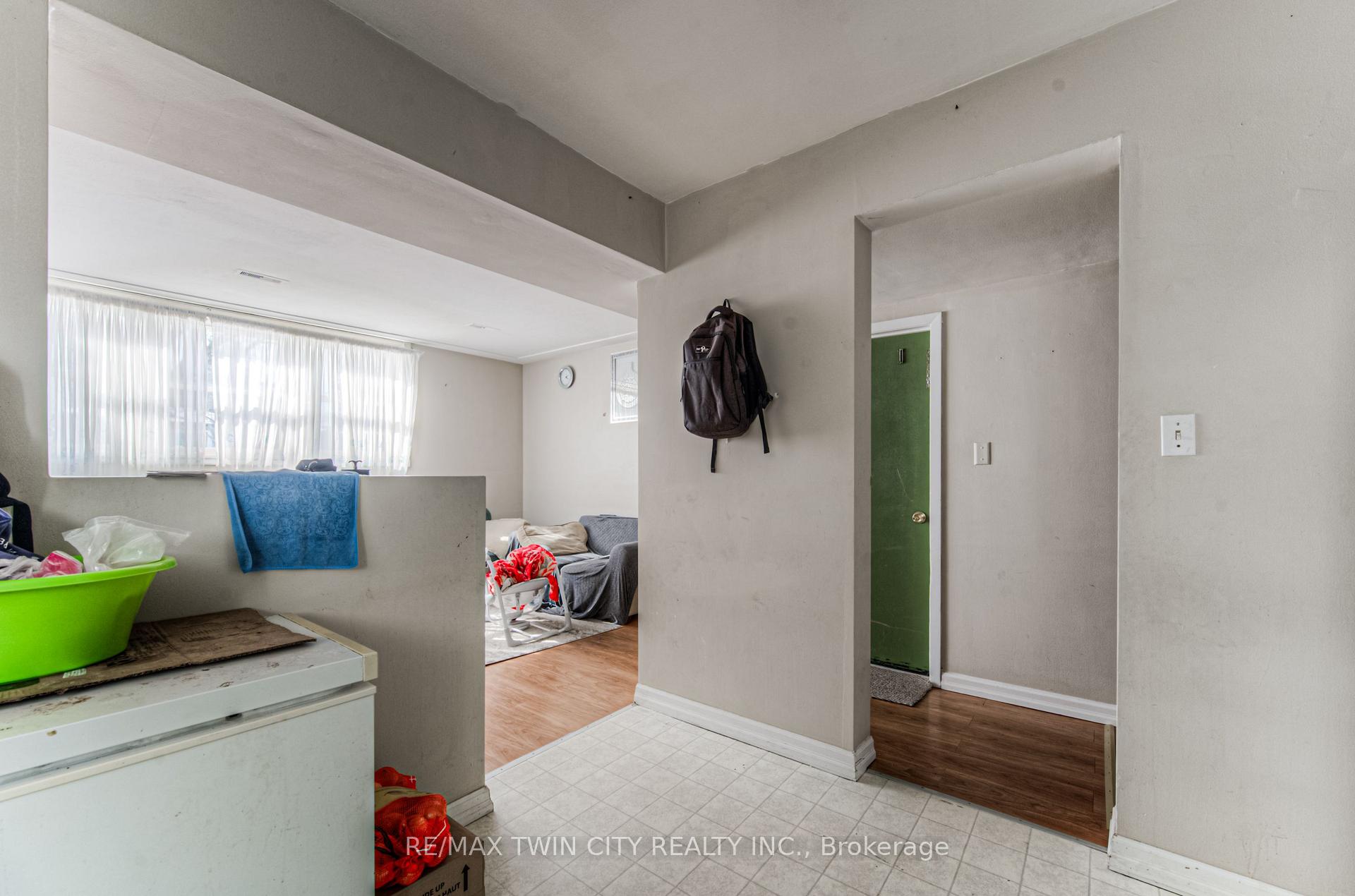 Photo 24 of 486 Highland Road E, Kitchener, Southdale — HOMEH