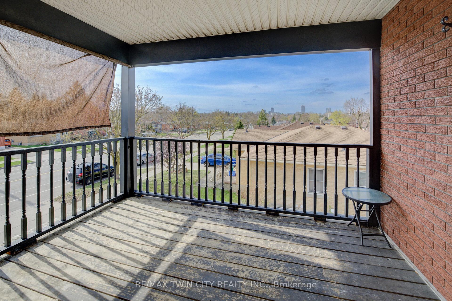 Photo 31 of 486 Highland Road E, Kitchener, Southdale — HOMEH