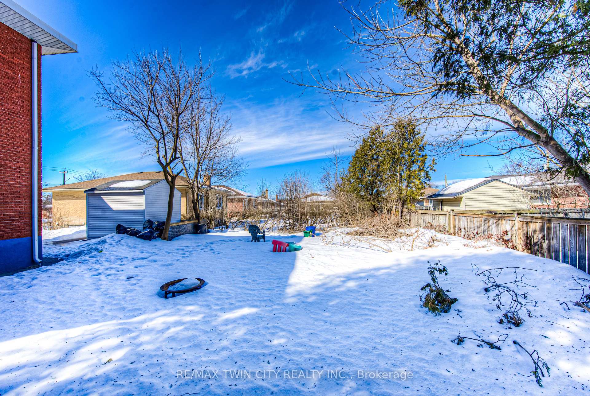 Photo 34 of 486 Highland Road E, Kitchener, Southdale — HOMEH