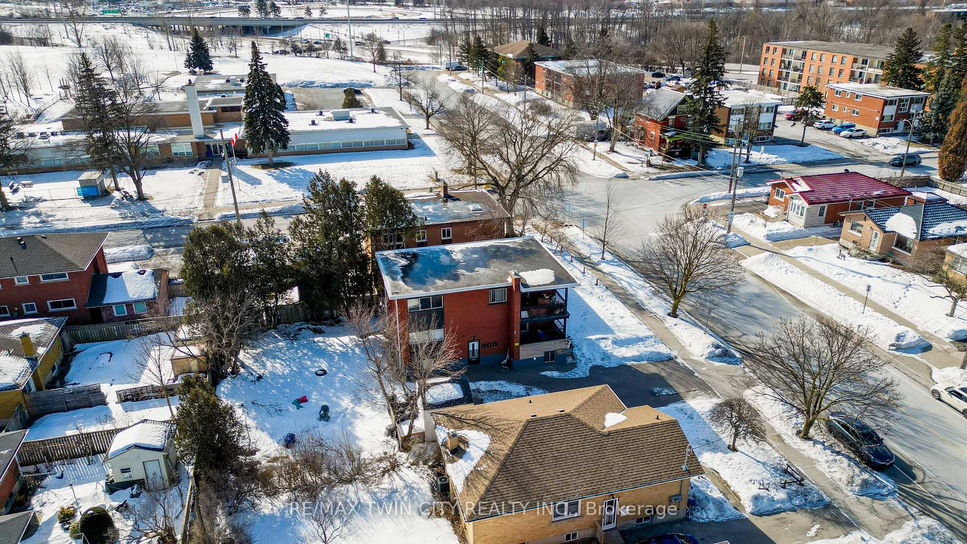 Photo 38 of 486 Highland Road E, Kitchener, Southdale — HOMEH