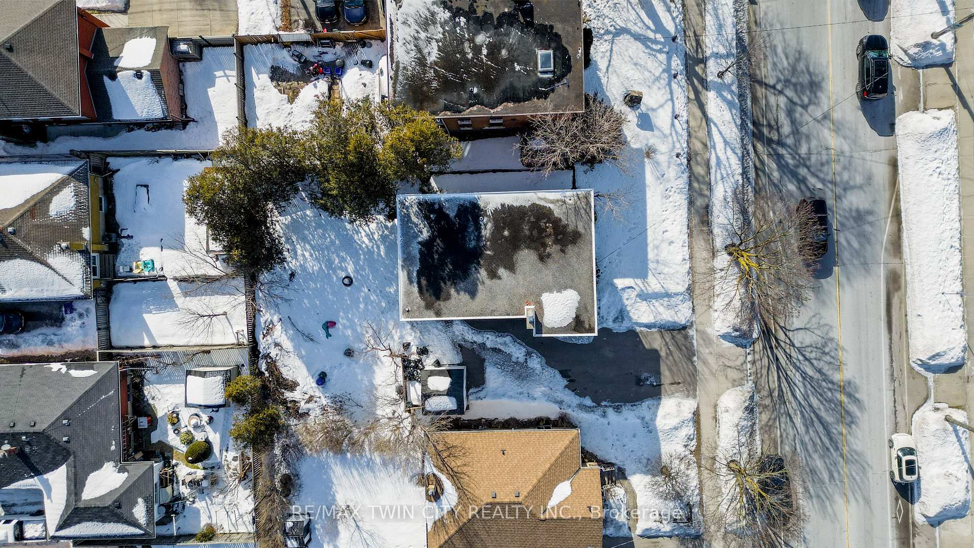 Photo 40 of 486 Highland Road E, Kitchener, Southdale — HOMEH