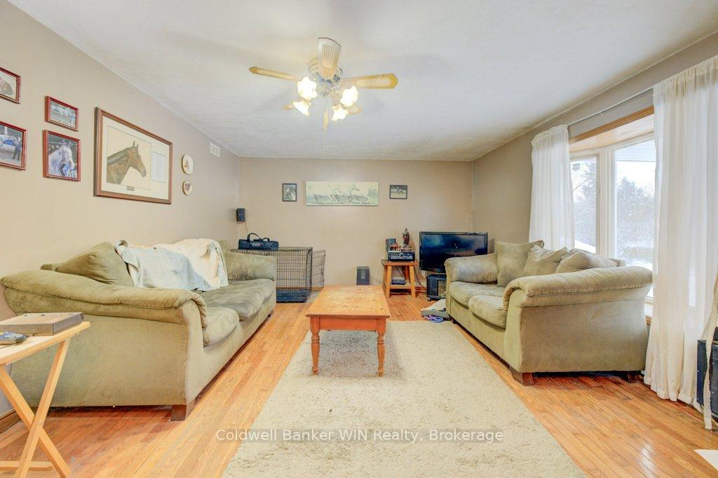 Photo 6 of 6185 16th Line, Minto — HOMEH