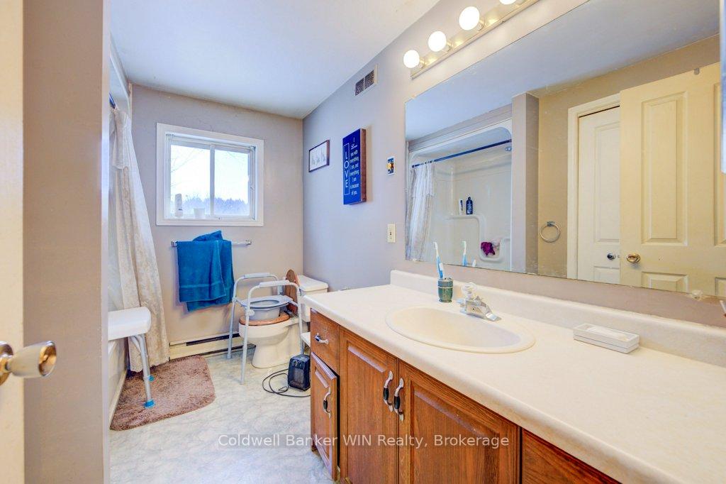 Photo 11 of 6185 16th Line, Minto — HOMEH