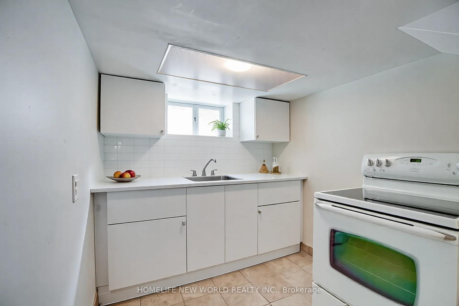 Photo 3 of Unit Lower, 27 Garfield Avenue S, Hamilton, Stripley — HOMEH