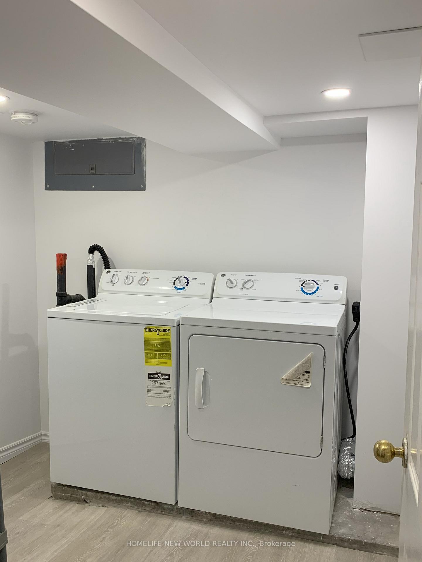 Photo 7 of Unit Lower, 27 Garfield Avenue S, Hamilton, Stripley — HOMEH