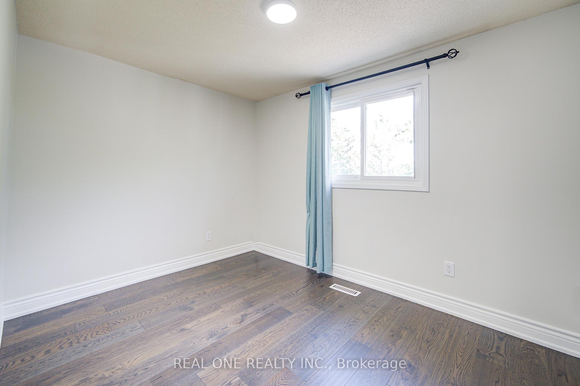Photo 37 of 58 Elson Street, Markham, Middlefield — HOMEH