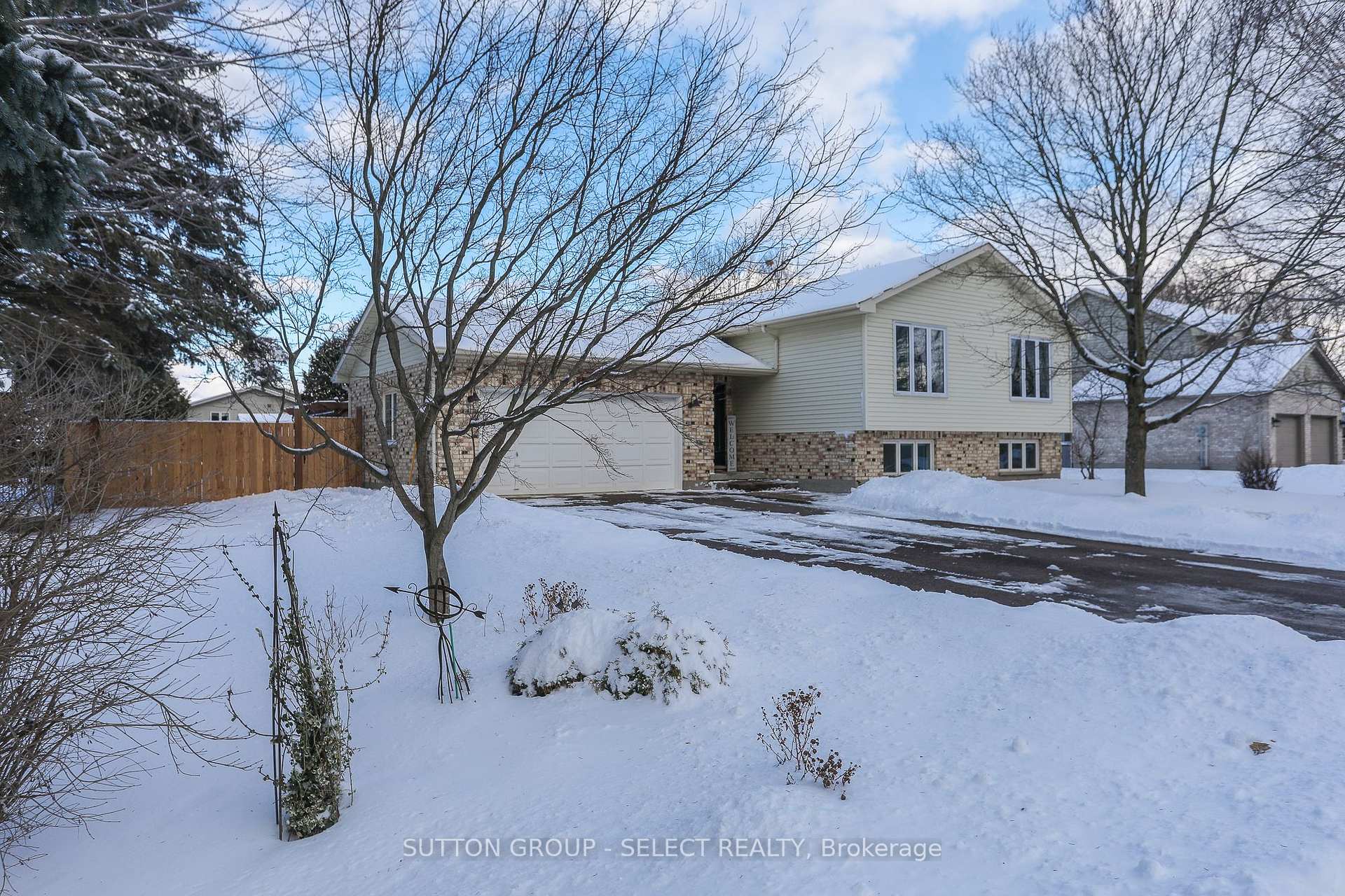 Photo 2 of 3550 Springer Road N, Middlesex Centre, Delaware Town — HOMEH