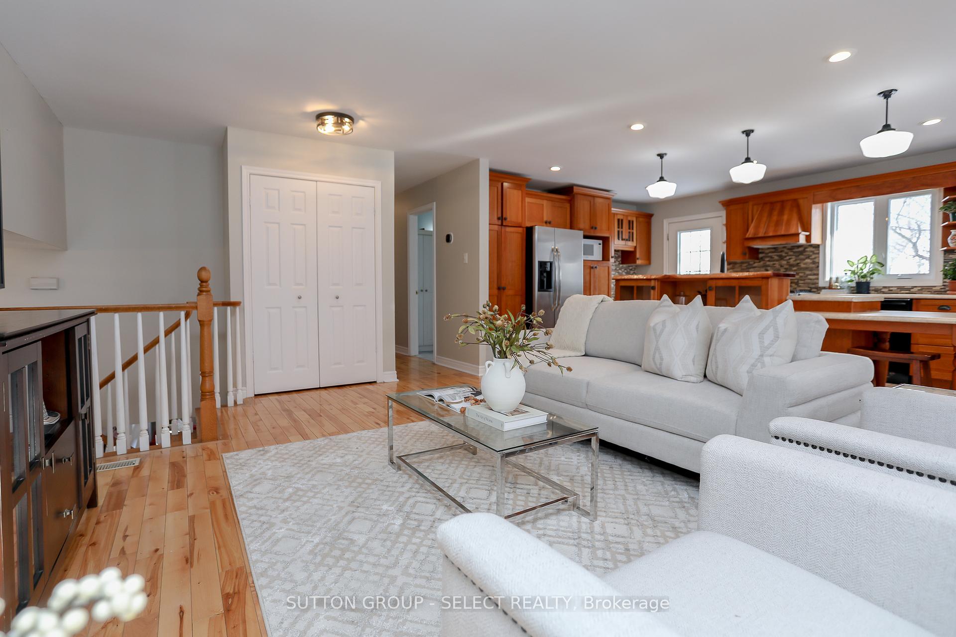 Photo 11 of 3550 Springer Road N, Middlesex Centre, Delaware Town — HOMEH