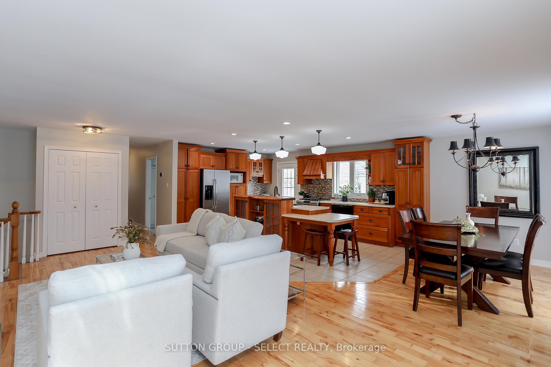 Photo 12 of 3550 Springer Road N, Middlesex Centre, Delaware Town — HOMEH