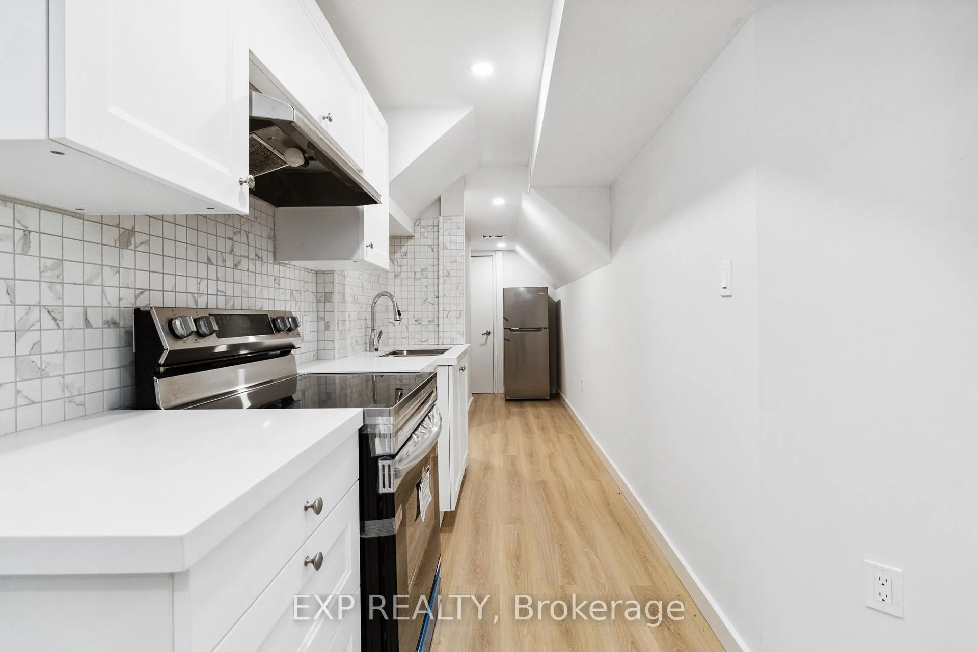 Photo 12 of Unit Basmt, 397 Scott Boulevard, Milton, Scott — HOMEH