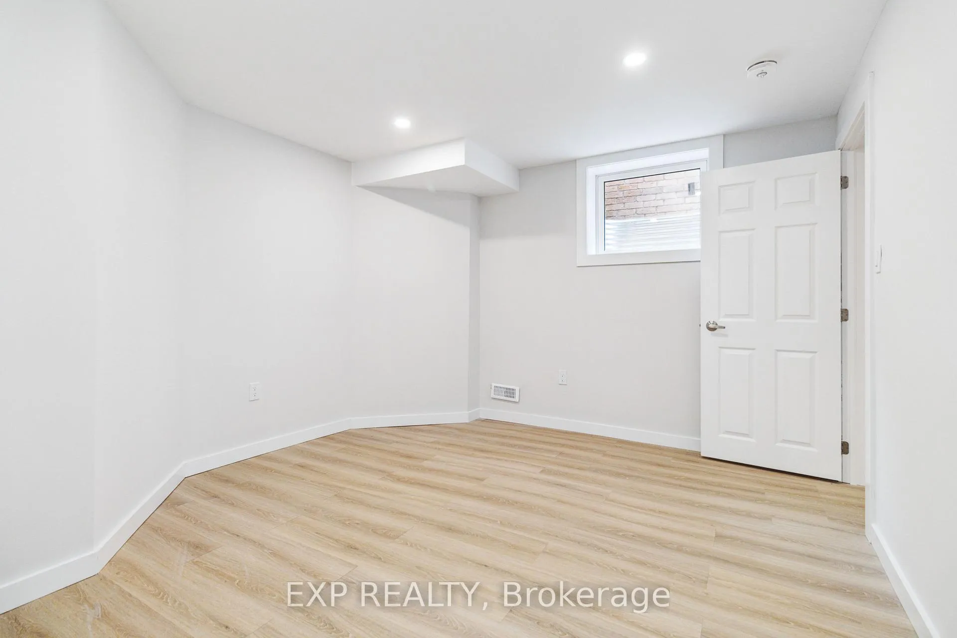 Photo 18 of Unit Basmt, 397 Scott Boulevard, Milton, Scott — HOMEH