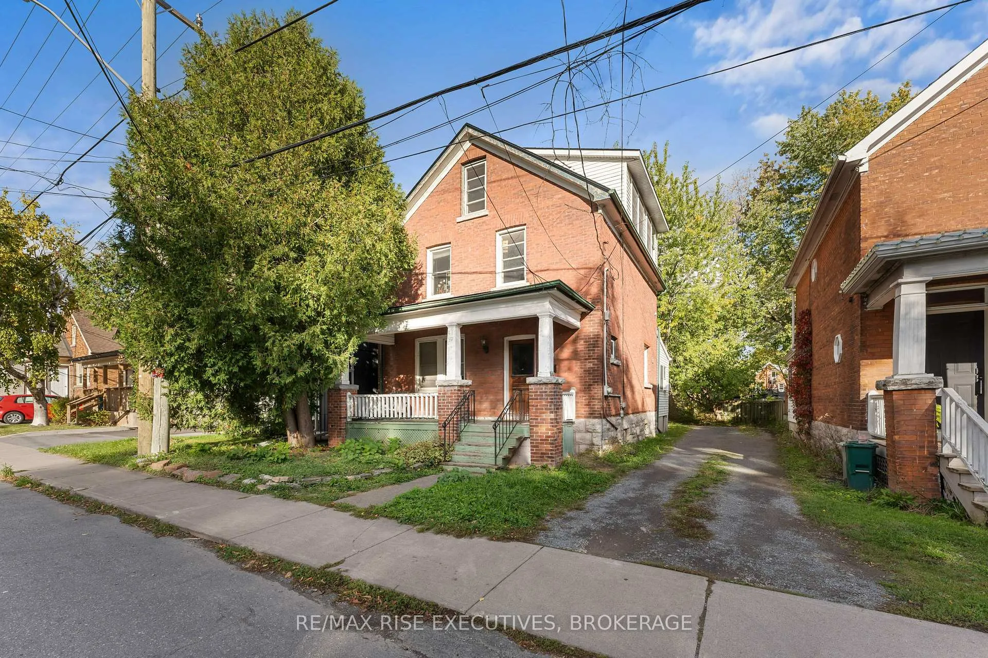 Photo 1 of 539 Albert Street, Kingston, East of Sir John A. Blvd — HOMEH