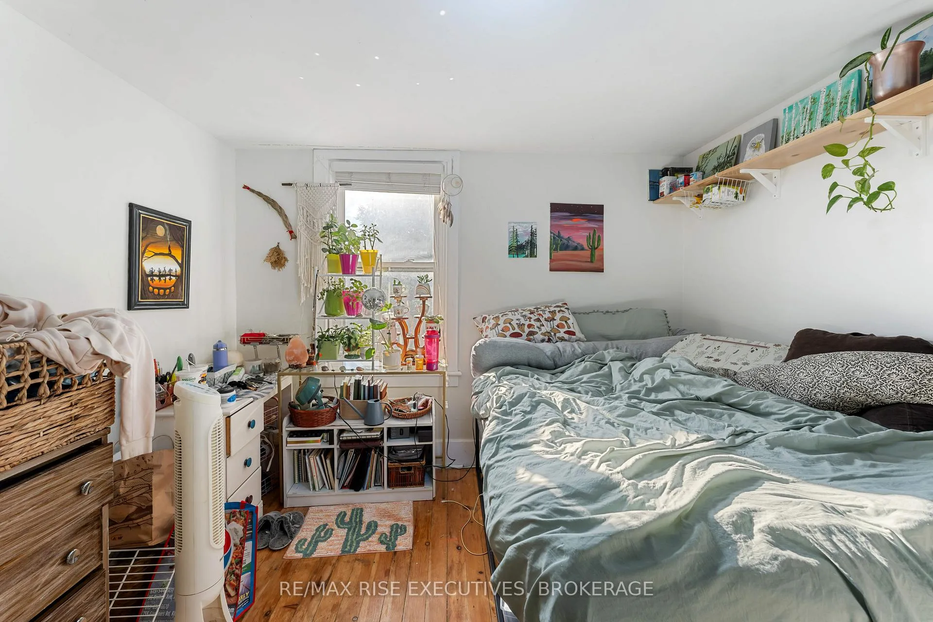 Photo 11 of 539 Albert Street, Kingston, East of Sir John A. Blvd — HOMEH