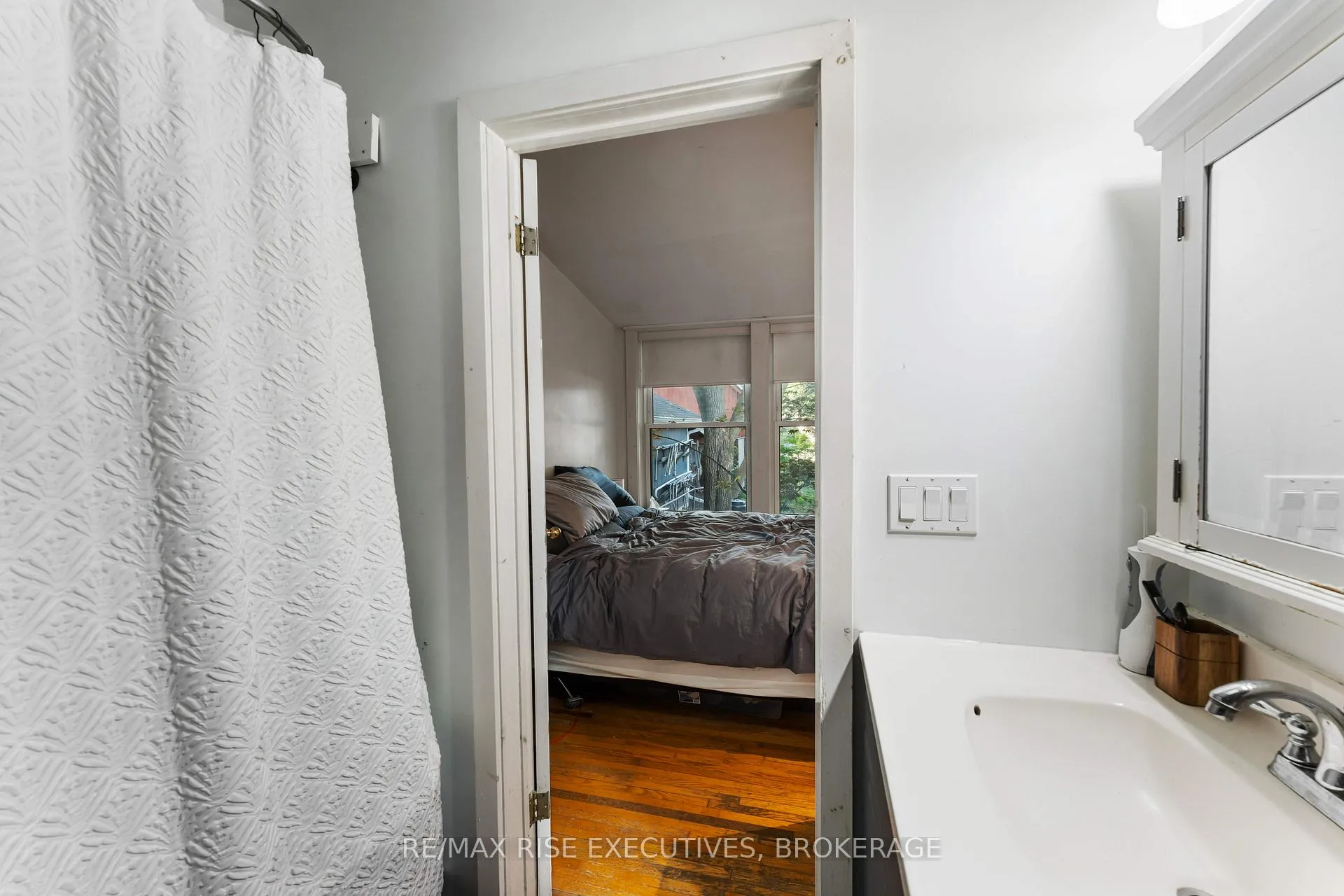 Photo 29 of 539 Albert Street, Kingston, East of Sir John A. Blvd — HOMEH