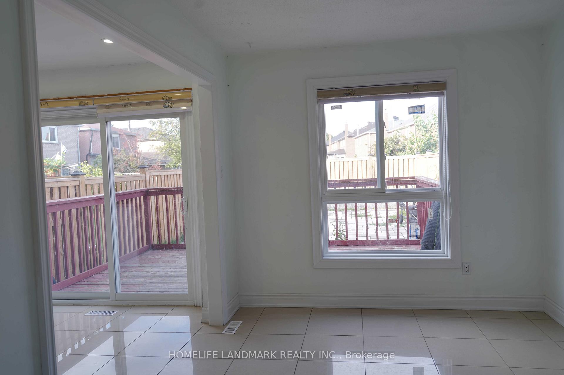 Photo 10 of 112 Goodwood Drive, Markham, Middlefield — HOMEH