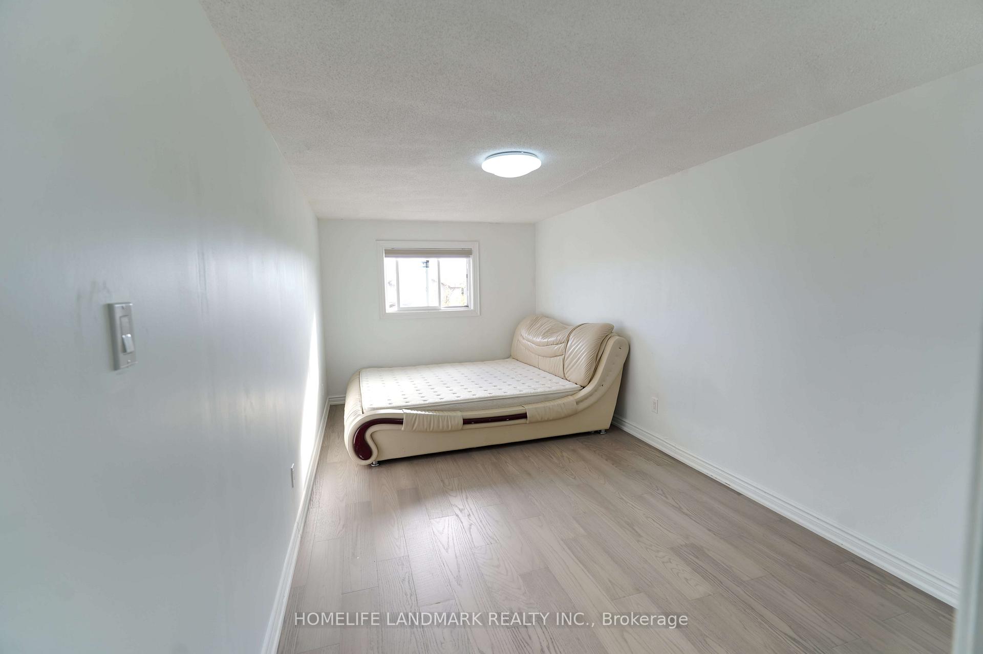 Photo 13 of 112 Goodwood Drive, Markham, Middlefield — HOMEH