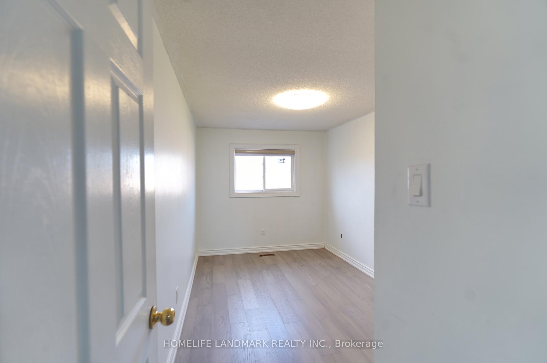 Photo 16 of 112 Goodwood Drive, Markham, Middlefield — HOMEH