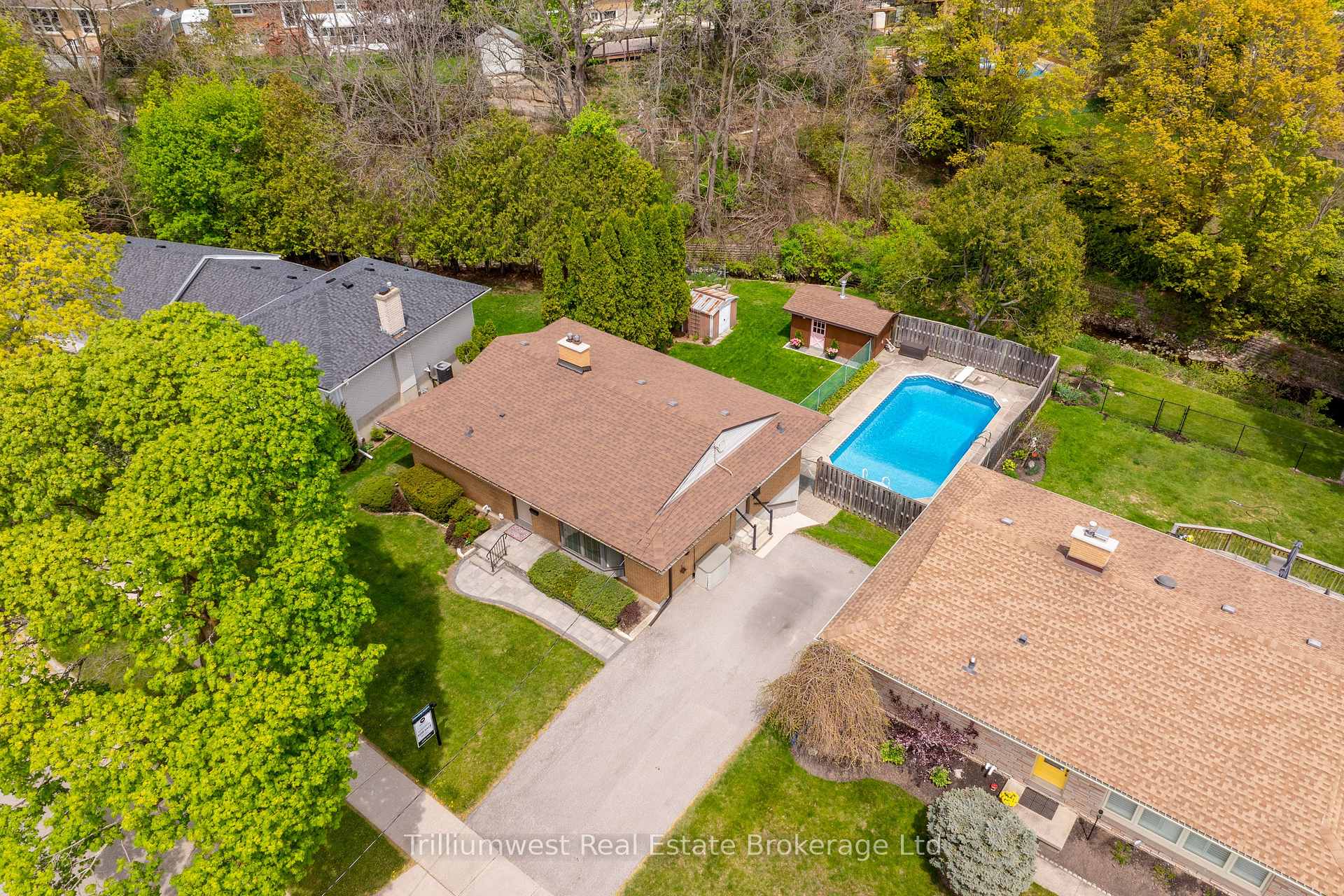 Photo 1 of 147 Village Road, Kitchener — HOMEH