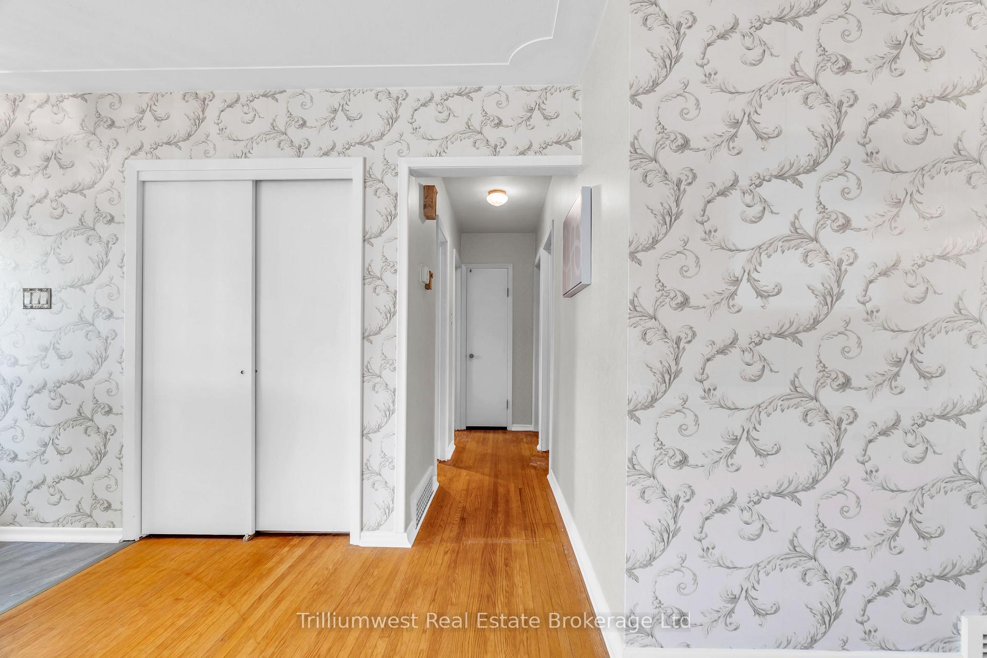 Photo 16 of 147 Village Road, Kitchener — HOMEH