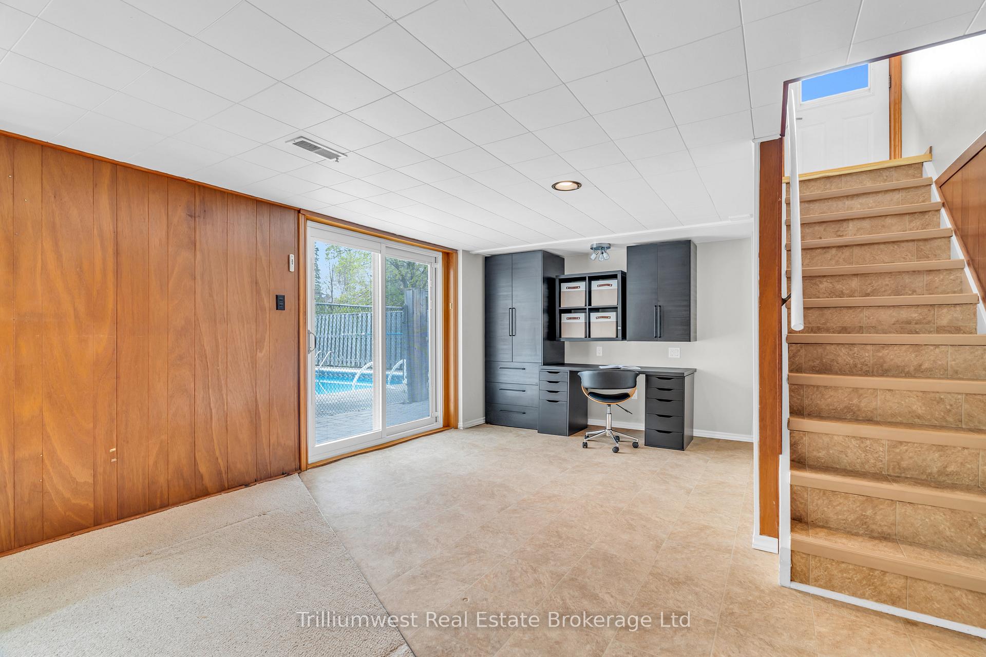 Photo 25 of 147 Village Road, Kitchener — HOMEH