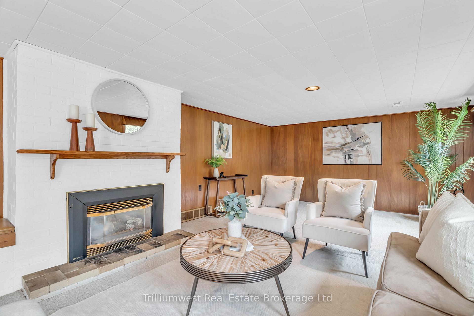 Photo 27 of 147 Village Road, Kitchener — HOMEH