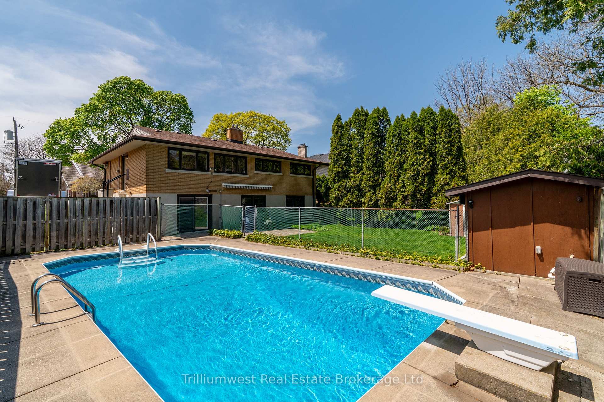Photo 38 of 147 Village Road, Kitchener — HOMEH