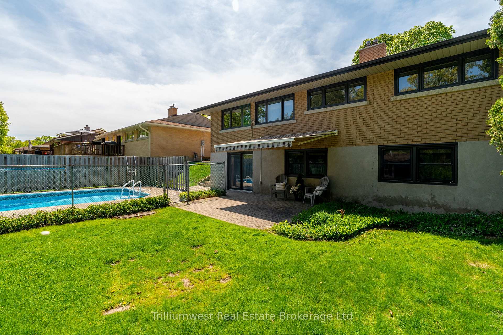 Photo 42 of 147 Village Road, Kitchener — HOMEH