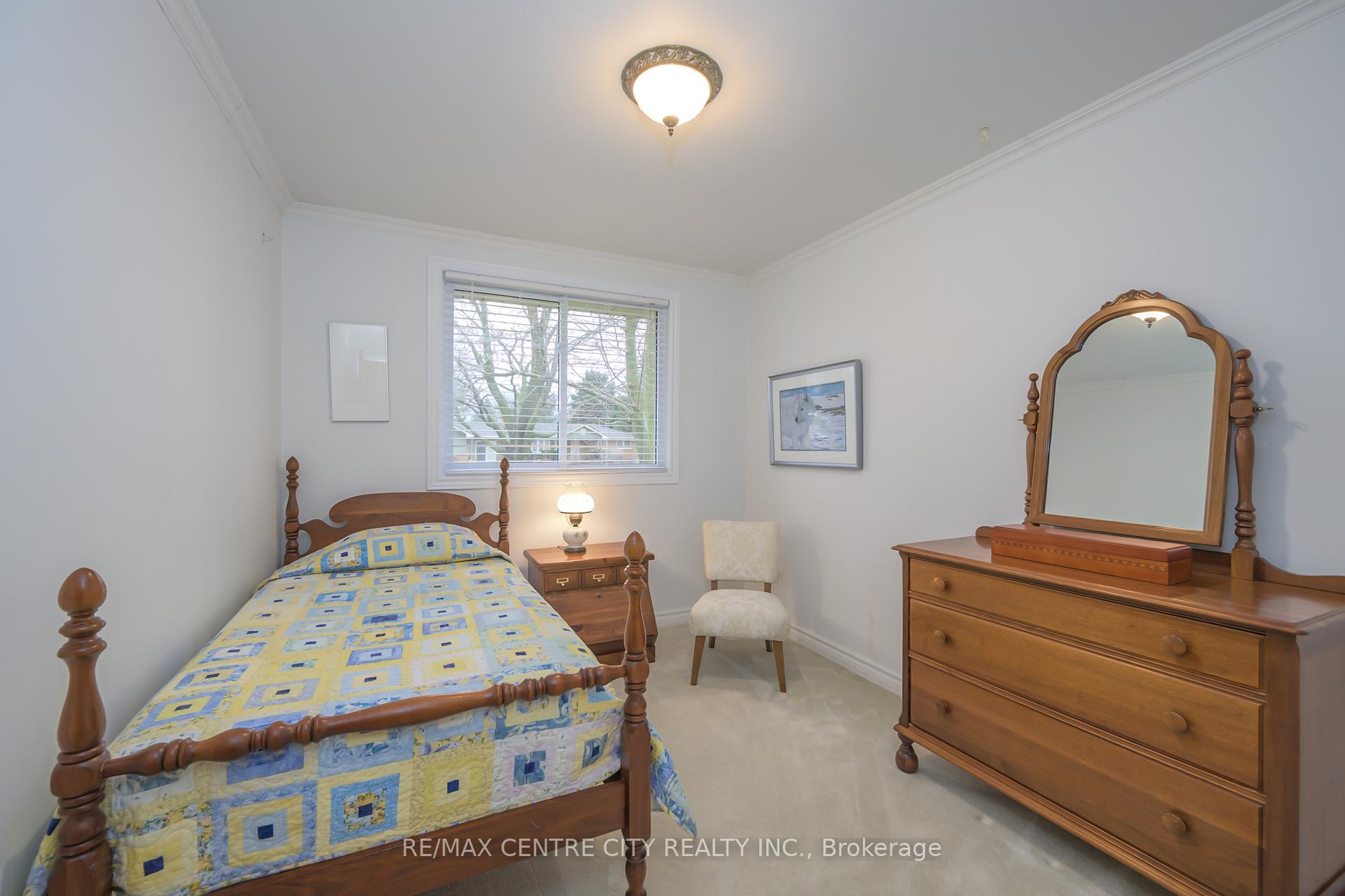Photo 17 of 119 Thames Avenue, Middlesex Centre, Komoka — HOMEH