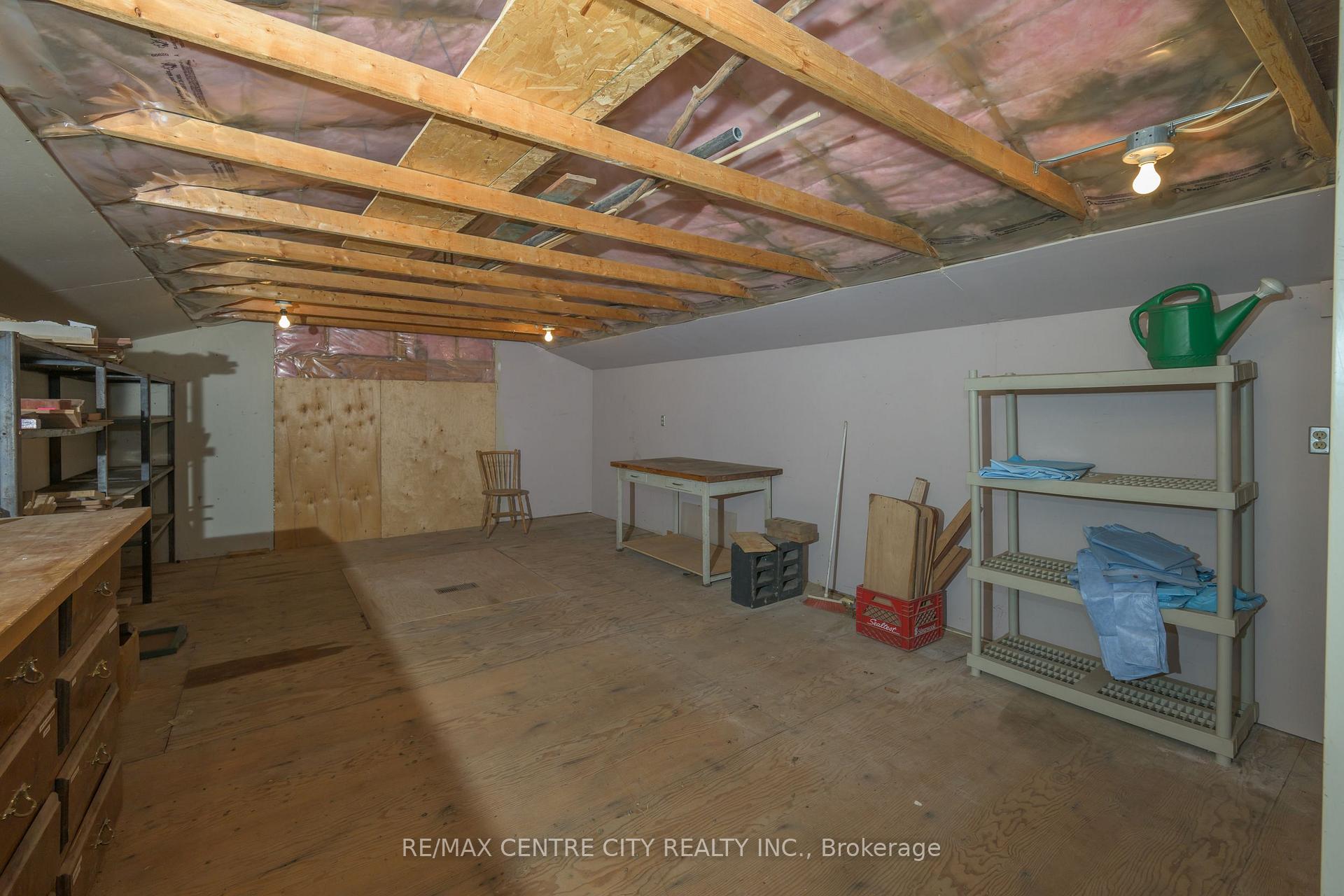 Photo 32 of 119 Thames Avenue, Middlesex Centre, Komoka — HOMEH