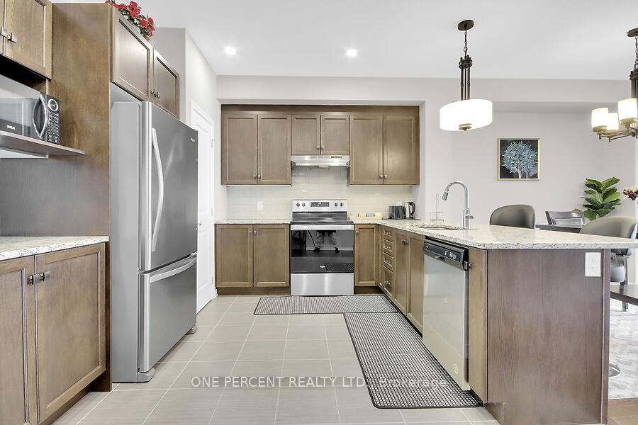 Photo 5 of 405 Cope Drive W, Ottawa, Kanata - Emerald Meadows/Trailwest — HOMEH