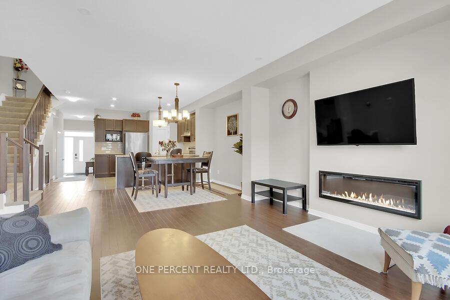 Photo 10 of 405 Cope Drive W, Ottawa, Kanata - Emerald Meadows/Trailwest — HOMEH