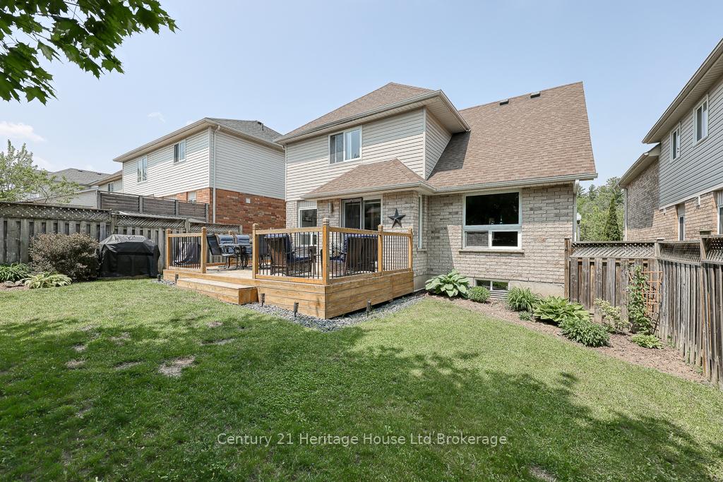 Photo 36 of 236 Doon South Drive, Kitchener — HOMEH