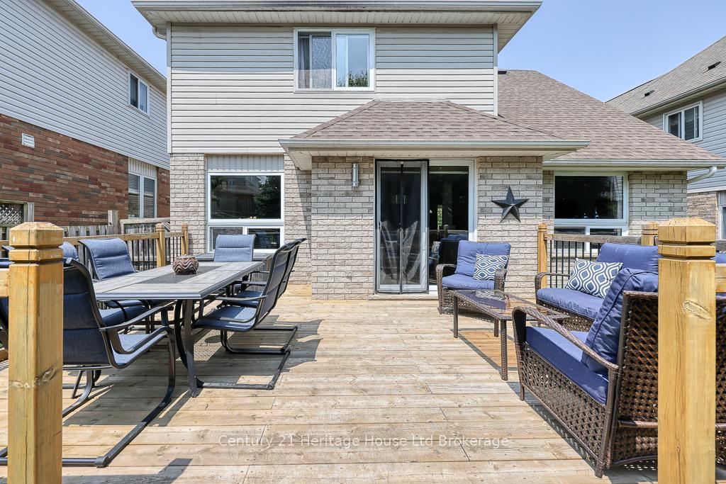 Photo 37 of 236 Doon South Drive, Kitchener — HOMEH