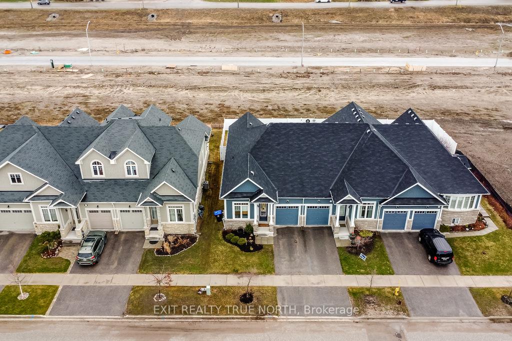 Photo 2 of 592 Bayport Boulevard, Midland — HOMEH