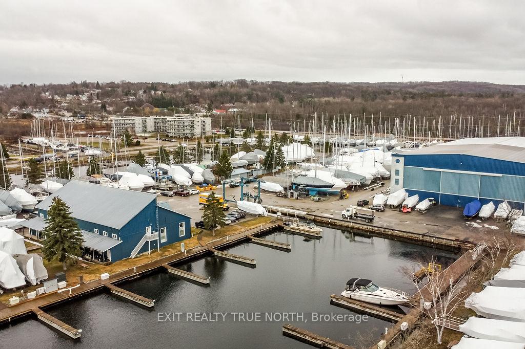Photo 5 of 592 Bayport Boulevard, Midland — HOMEH