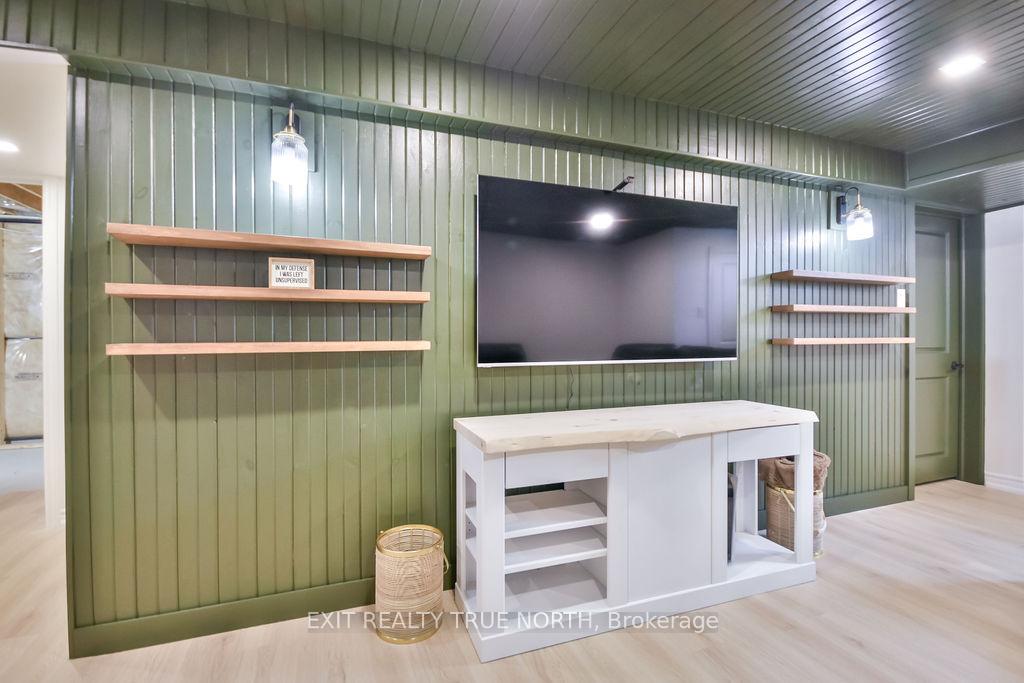 Photo 22 of 592 Bayport Boulevard, Midland — HOMEH