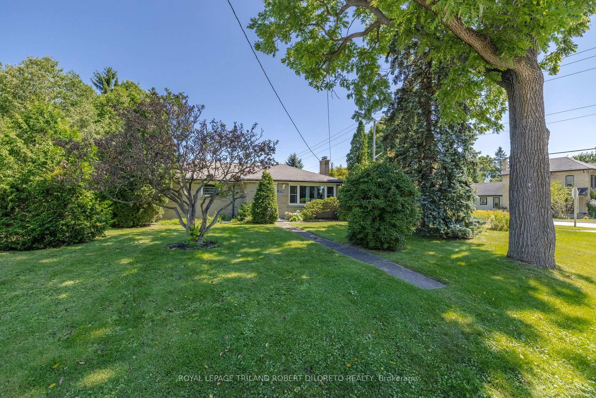 Photo 5 of 22756 Komoka Road, Middlesex Centre, Komoka — HOMEH