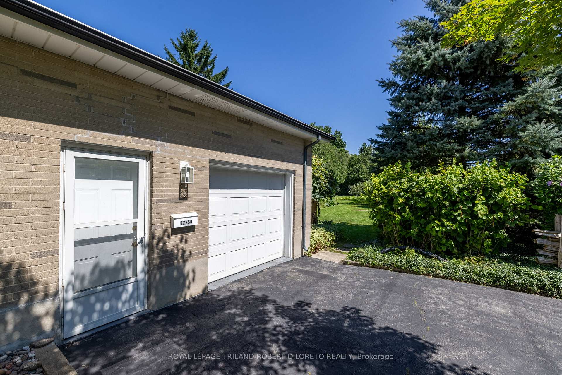 Photo 10 of 22756 Komoka Road, Middlesex Centre, Komoka — HOMEH