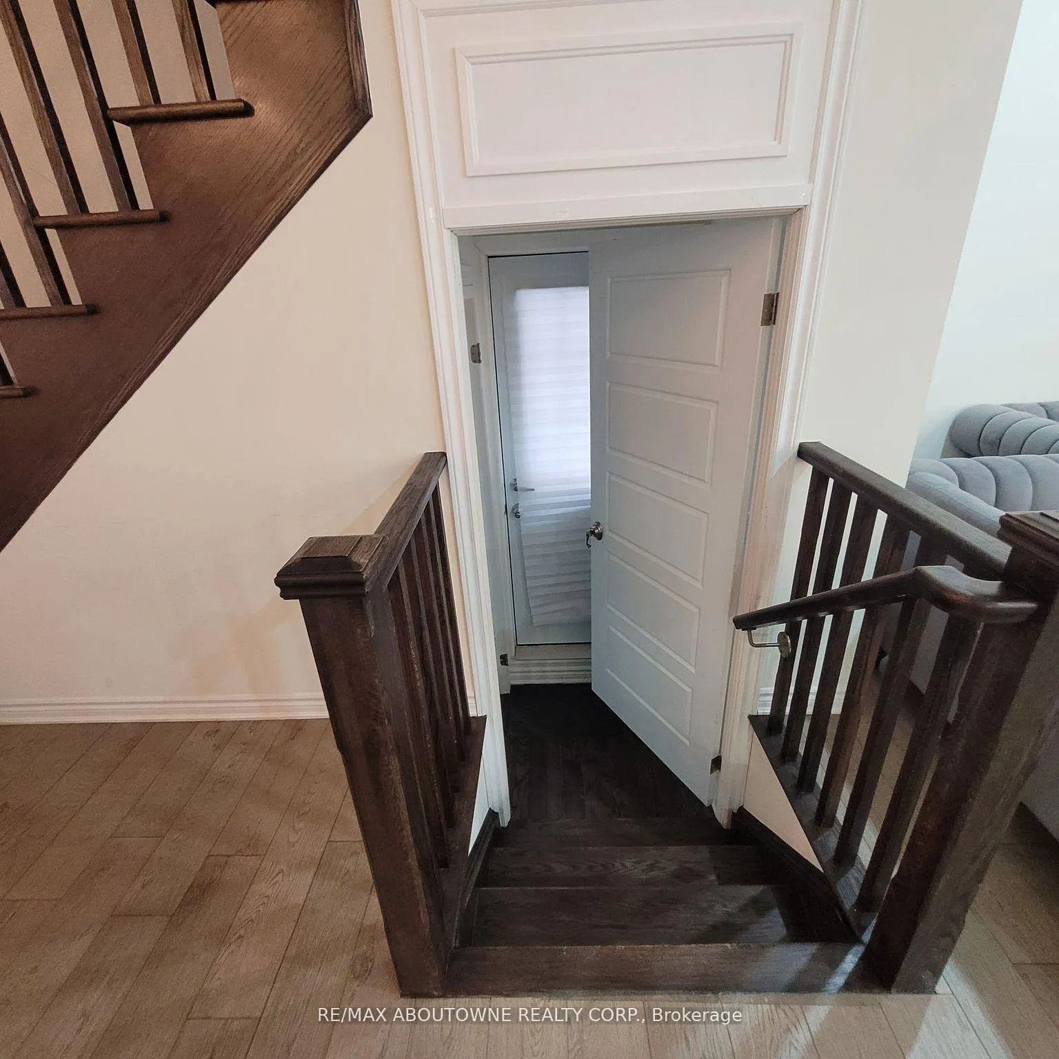 Photo 3 of 973 Logan Drive, Milton, Cobban — HOMEH
