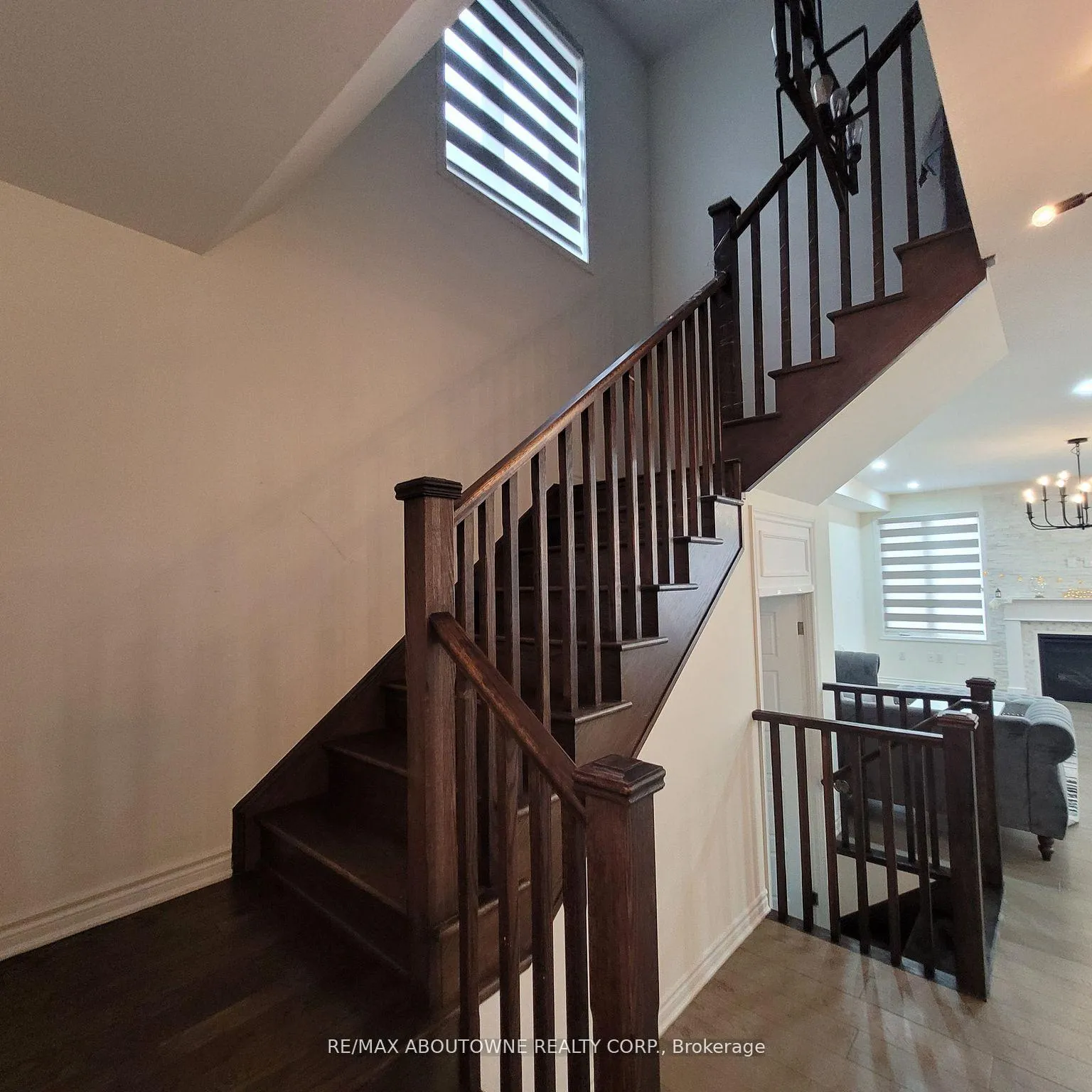 Photo 10 of 973 Logan Drive, Milton, Cobban — HOMEH
